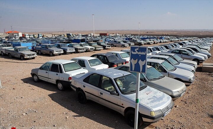 آغاز بزرگترین مزایده خودروهای توقیفی کشور در کرمان