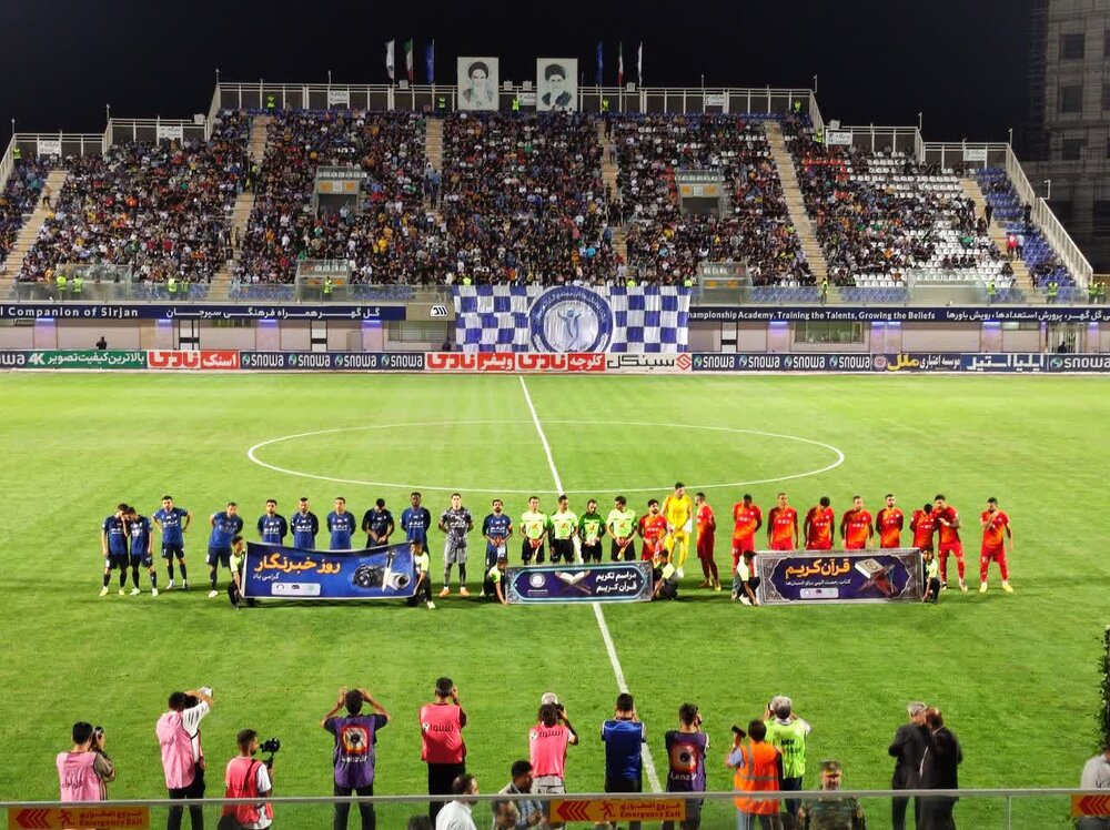 سیرجان؛ اولین میزبان حضور بانوان در ورزشگاه ها+ تصاویر