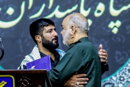 موافقت سرلشکر سلامی با درخواست عضویت خادم فداکار حرم شاهچراغ در سپاه | دستور استخدام صادر شد