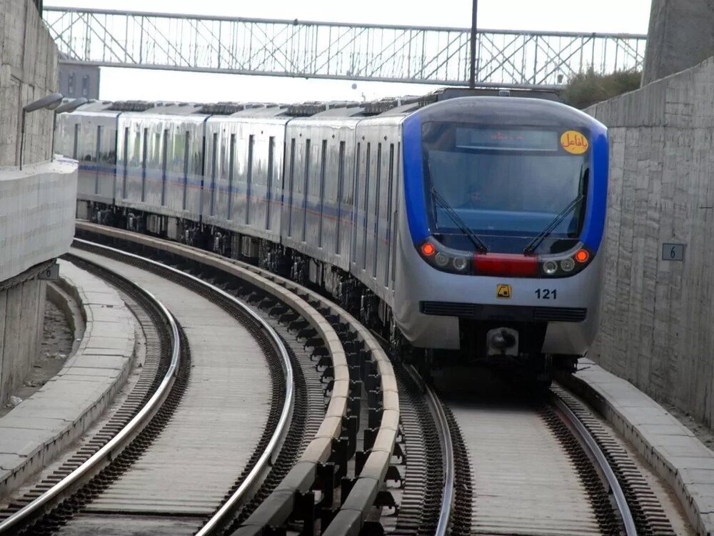 عزم شورای شهر بر رفع مشکل ورود واگن‌های مترو به کشور/ ساخت واگن‌های چینی آغاز شده است