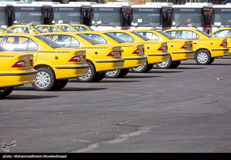جایگزینی ۵۰ هزار تاکسی فرسوده با خودروهای برقی