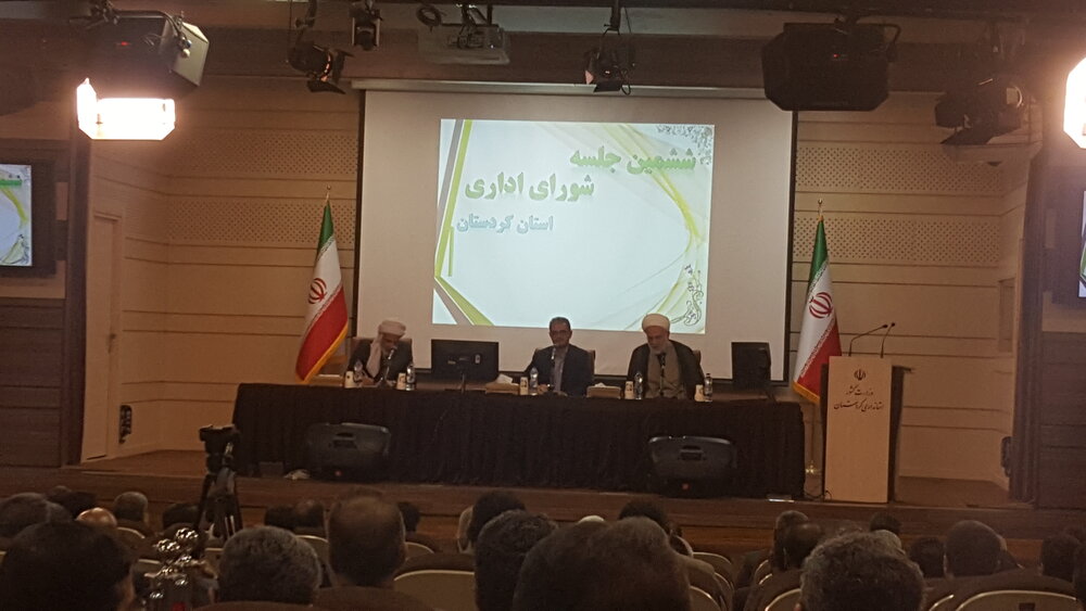 مدیران و مسئولان باید همواره در دسترس مردم باشند