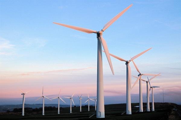 نیروگاه بادی "درح" تا پایان سال به شبکه برق خراسان‌جنوبی متصل می شود