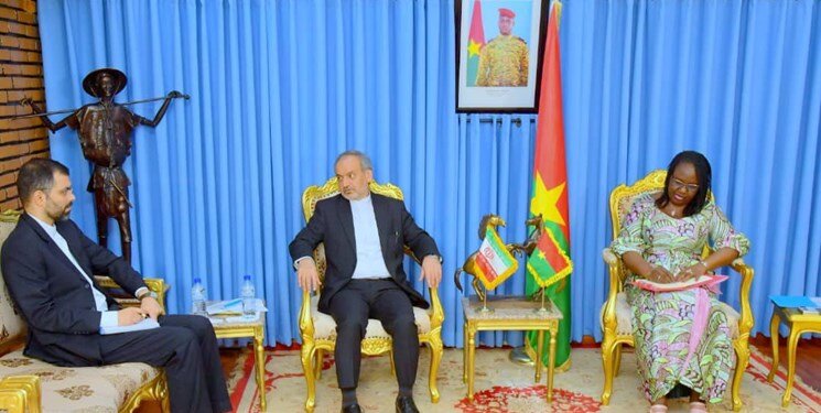 استقبال وزیر خارجه بورکینافاسو از دعوت امیرعبداللهیان برای سفر به تهران