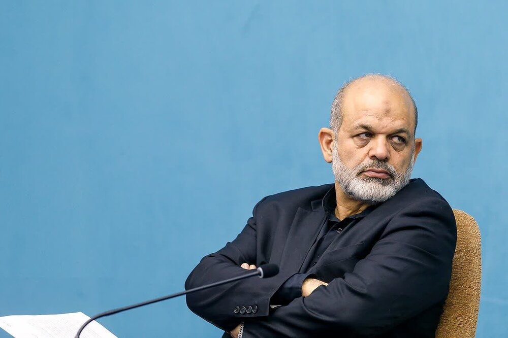 افتتاح دو طرح درمانی و عمرانی در شهرستان انار با حضور وزیر کشور