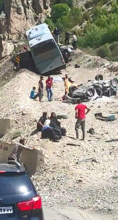 ۵ فوتی و ۴۱ مصدوم در تصادف زائران کربلا در سوادکوه