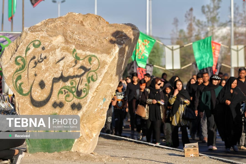 هماهنگی گسترده وزارت راه برای خدمترسانی به زائران / راه آهن در خدمت زائران اربعین هماهنگی گسترده وزارت راه برای خدمترسانی به زائران / راه آهن در خدمت زائران اربعین