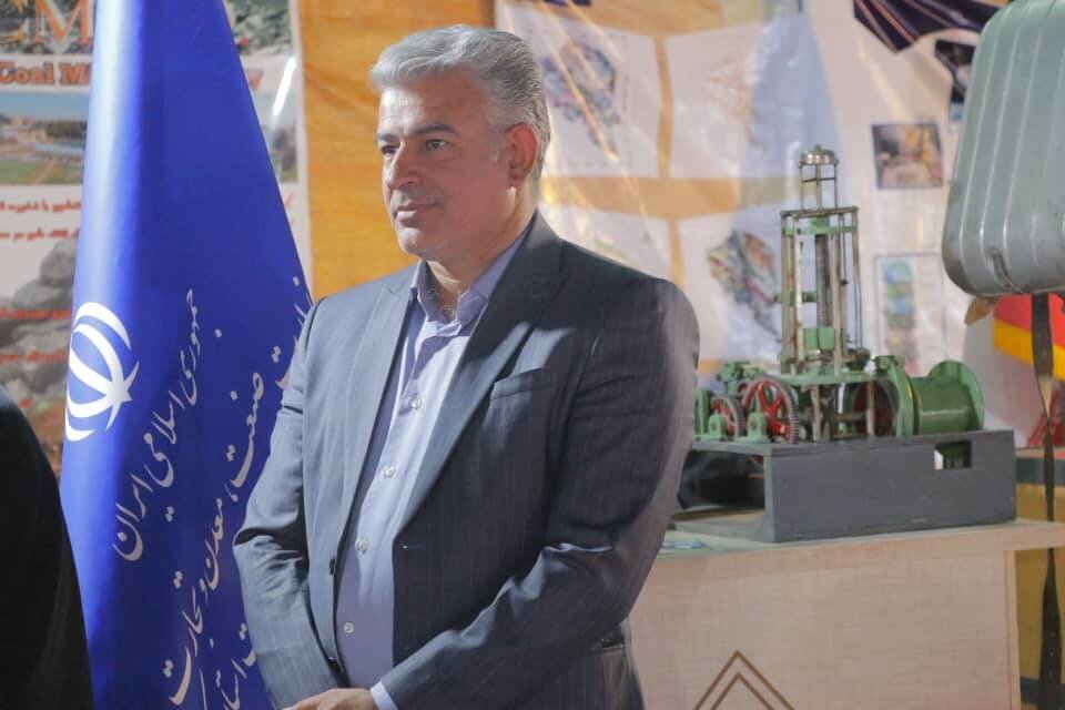 ظرفیت های خدادادی معادن کرمان را بر سر سفره های مردم خواهیم برد