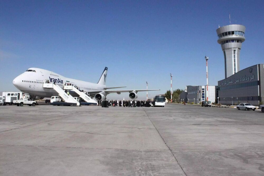 اعزام و پذیرش مسافر در فرودگاههای کشور به ۳۰ میلیون نفر رسید اعزام و پذیرش مسافر در فرودگاههای کشور به ۳۰ میلیون نفر رسید