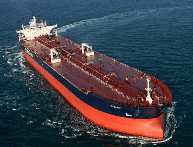 جریمه شرکت کشتیرانی یونانی به خاطر حمل نفت ایران