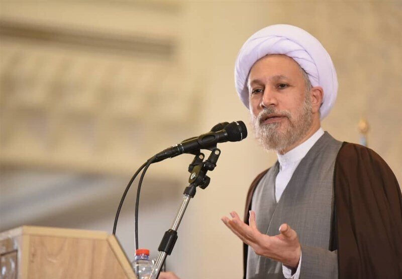 تاکید امام جمعه شیراز بر تمرکز مدیران بر حل مسائل مهم کشور تاکید امام جمعه شیراز بر تمرکز مدیران بر حل مسائل مهم کشور