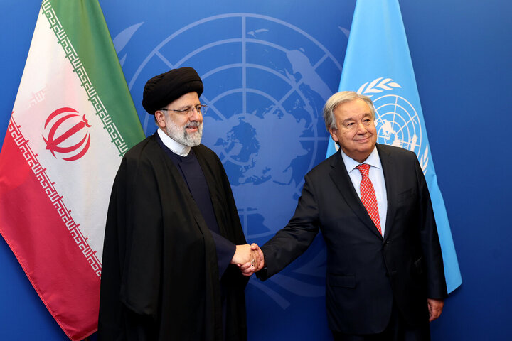 آیت الله رئیسی: ایران آماده مشارکت برای گسترش صلح و امنیت در جهان است