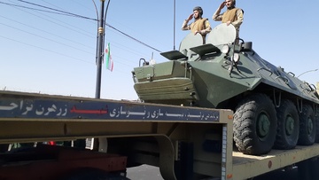 رژه نیروهای مسلح