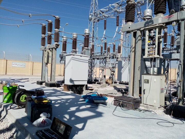 پایداری شبکه برق سنندج با افزایش تعداد فیدرها