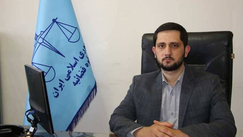 کسانی که سلاح خود را داوطلبانه تحویل دهند، شامل رافت اسلامی خواهند شد