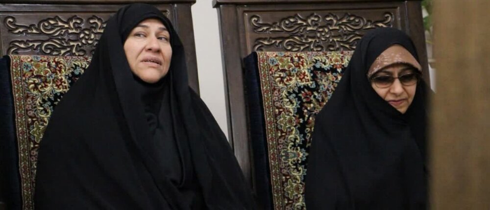 ادای احترام معاون رئیس جمهور به مقام شهید حاج قاسم سلیمانی