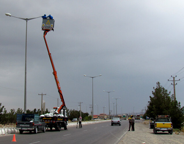 آغاز نصب بیش از ۷۵ هزار چراغ در معابر شهری استان کردستان