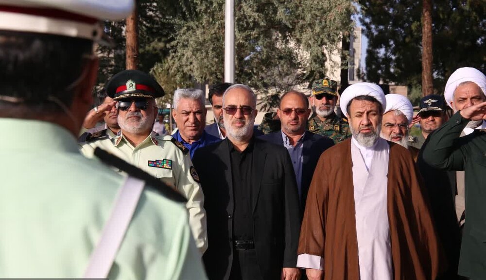 صبحگاه مشترک نیروهای مسلح استان کرمان برگزار شد + تصاویر