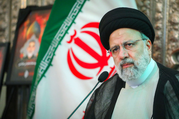 گزارش تصویری: دیدار رییس جمهور محترم با خانواده معظم شهدا و جانبازان حادثه تروریستی شاهچراغ (ع)عکس دریافتی