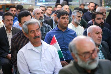 گزارش تصویری: دیدار رییس جمهور محترم با خانواده معظم شهدا و جانبازان حادثه تروریستی شاهچراغ (ع)عکس دریافتی