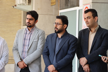 گزارش تصویری// تجمع اعتراضی کادر درمان علوم پزشکی لارستان در پی جنایات رژیم صهیونسیتی در غزه - عکاس: فاطمه سدیدی