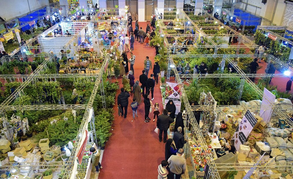 افتتاح دومین نمایشگاه خدمات شهری و گل و گیاه در کرمان