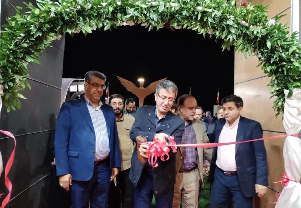 افتتاح دومین نمایشگاه خدمات شهری و گل و گیاه در کرمان