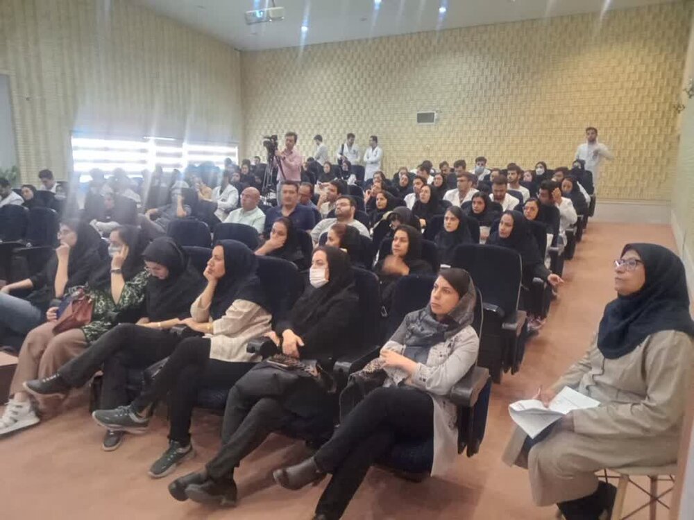 سمیناری که بخاطر وضعیت حاد یک مادر باردار برگزار شد