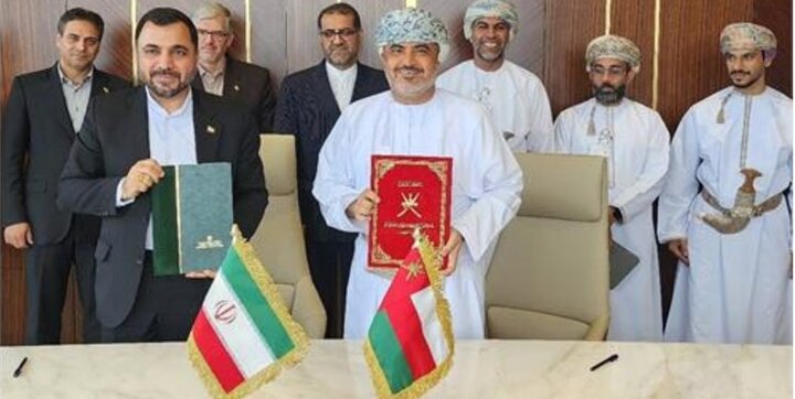 ایران و عمان سند همکاری مشترک در زمینه ارتباطات امضا کردند