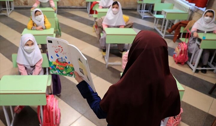 وزارت آموزش و پرورش مجاز به به‌کارگیری معلمان بازنشسته شد