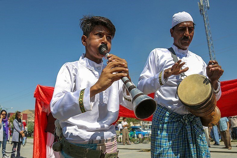 کامیاران میزبان دومین جشنواره سراسری موسیقی خیابانی