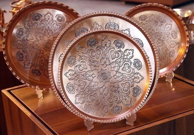 فعالیت بیش از ۷۰۰ هنرمند صنایع‌دستی در زنجان؛ ۱۲۰ نفر تحت پوشش بیمه