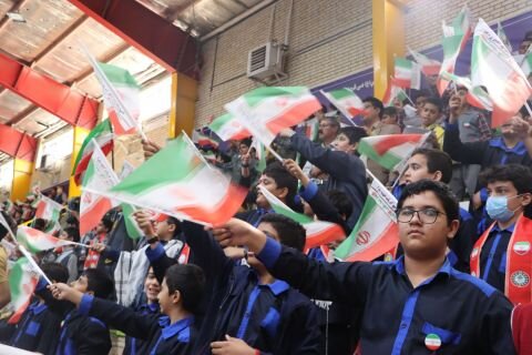 دانش آموزان سیرجانی به یاد همکلاسی شهیدشان گرد هم آمدند