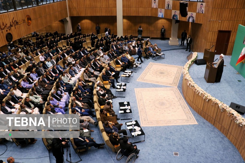 امنیت روانی مردم را در مقابله با فساد خدشه دار نکنیم