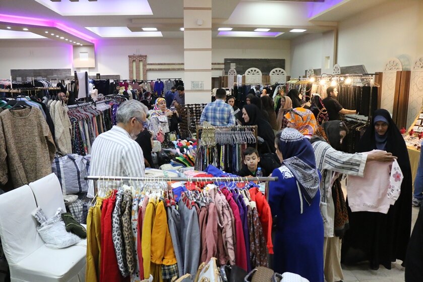 نخستین نمایشگاه مد و لباس ایرانی اسلامی در کرمان افتتاح شد