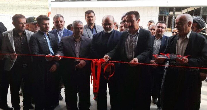 افتتاح کارخانه تولید لوازم برقی در بانه با حضور وزیر کشور
