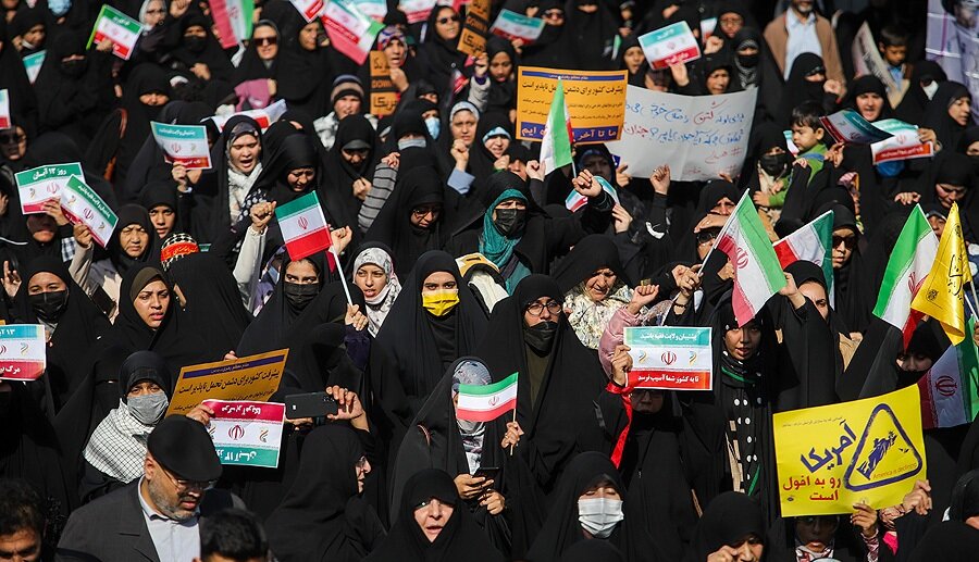 راهپیمایی ۱۳ آبان در تهران و سراسر کشور آغاز شد