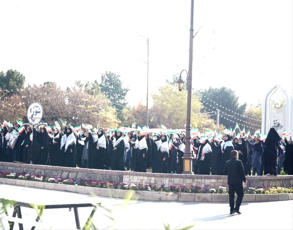 حماسه آفرینی مردمان ملک سلیمانی در ۱۳ آبان ماه