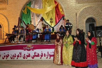 گزارش تصویری// دومین جشنواره  لامِردون در شهرستان لامِرد - عکاس جعفر محسنی