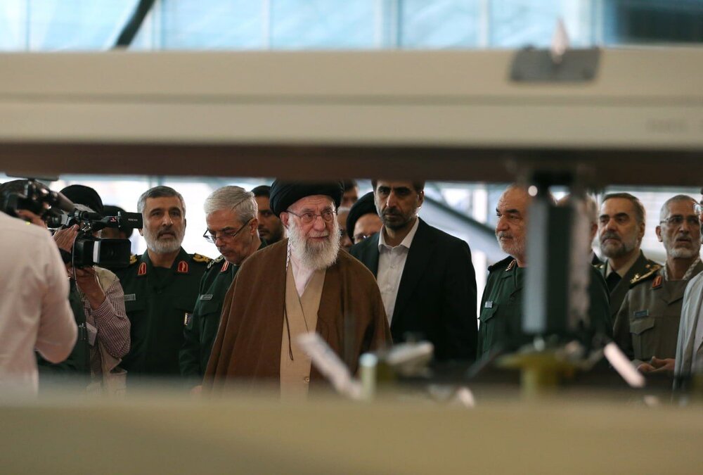 بازدید رهبر انقلاب از دستاوردهای نیروی هوافضای سپاه
