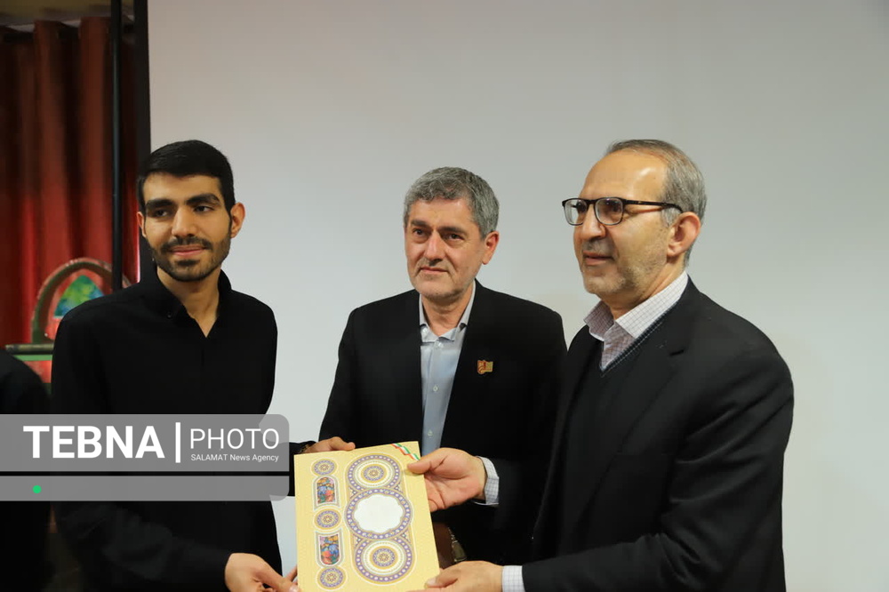 توصیههای دهگانه استاندار فارس به دانشجویان بسیجی علوم پزشکی شیراز