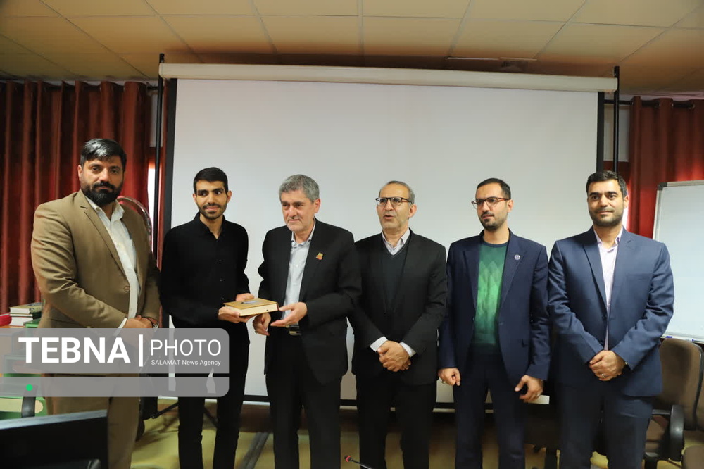 توصیههای دهگانه استاندار فارس به دانشجویان بسیجی علوم پزشکی شیراز