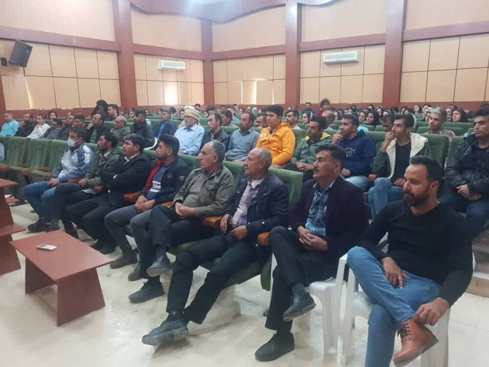 برگزاری نشست خیرین سلامت  در شبکه بهداشت و درمان شهرستان زرین دشت