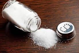اگر نگران سلامت خود هستید، نمک کمتر مصرف کنید