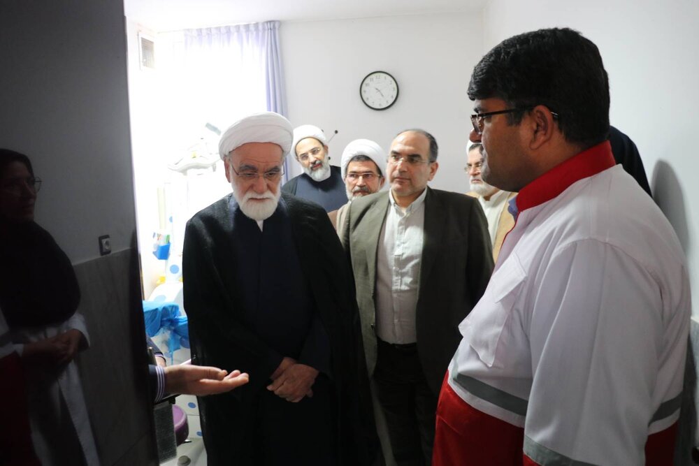بازدید نماینده ولی فقیه در هلال احمر از مجتمع بهداشتی شهید مغفوری کرمان