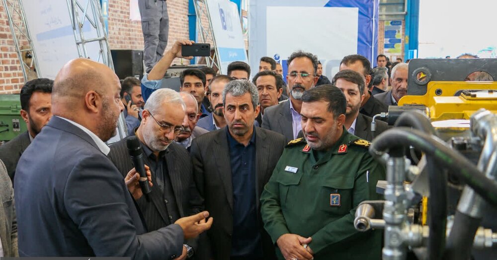 رونمایی از دستگاه جدید حفاری اکتشافی در کرمان