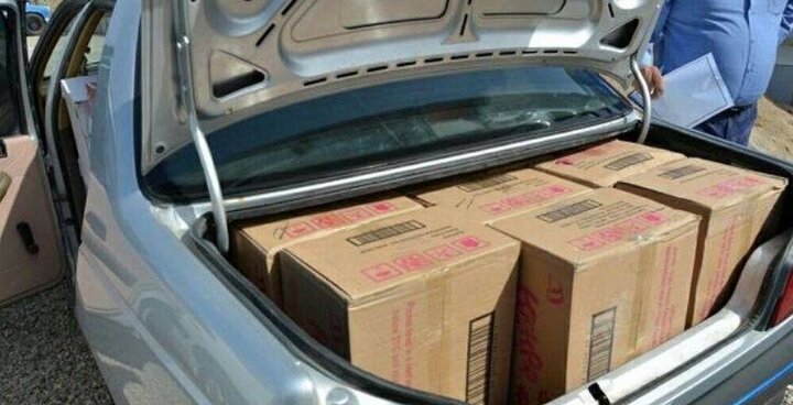 توقیف خودرو حامل قطعات قاچاق در شیراز