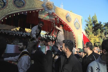 گزارش تصویری تشییع پیکر شهدای گمنام در شیراز
