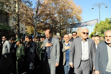 گزارش تصویری تشییع پیکر شهدای گمنام در شیراز