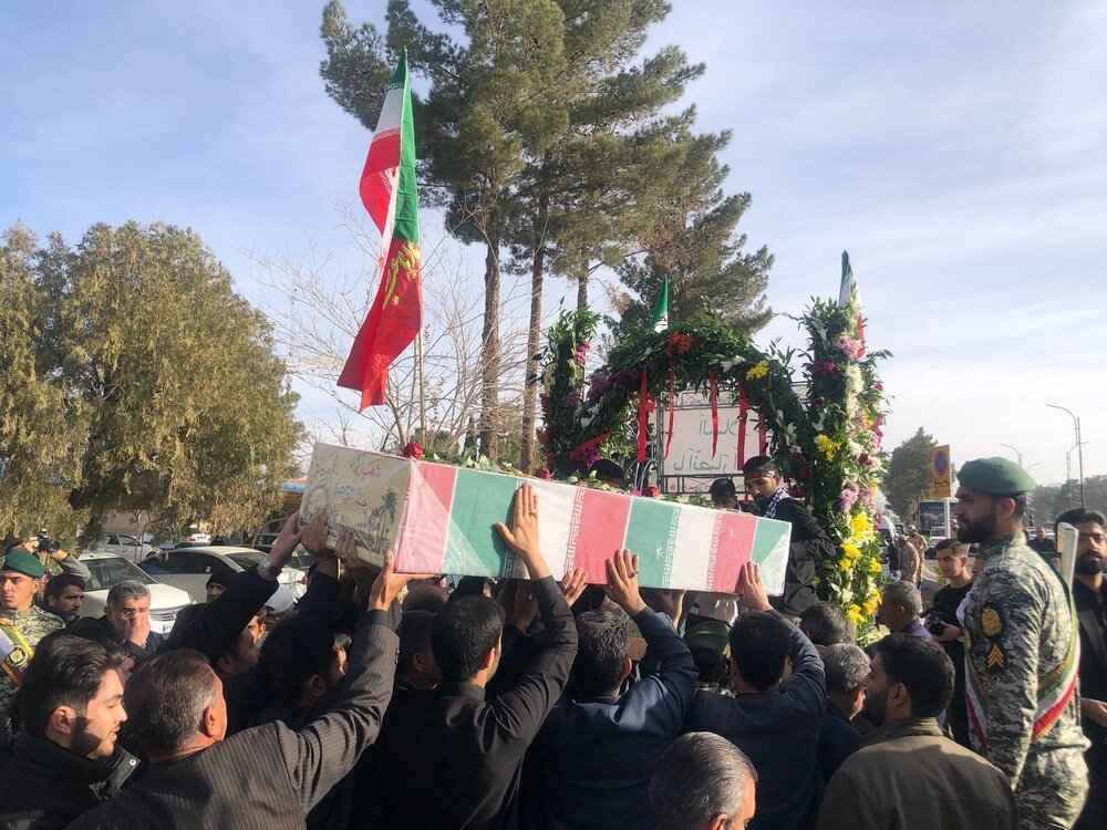 کرمان میزبان لاله های گمنام